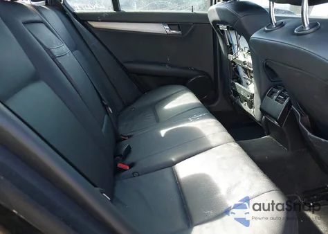 2011 Mercedes-Benz C 300 Sport из США, поврежденный, VIN WDDGF5EB5BA520475